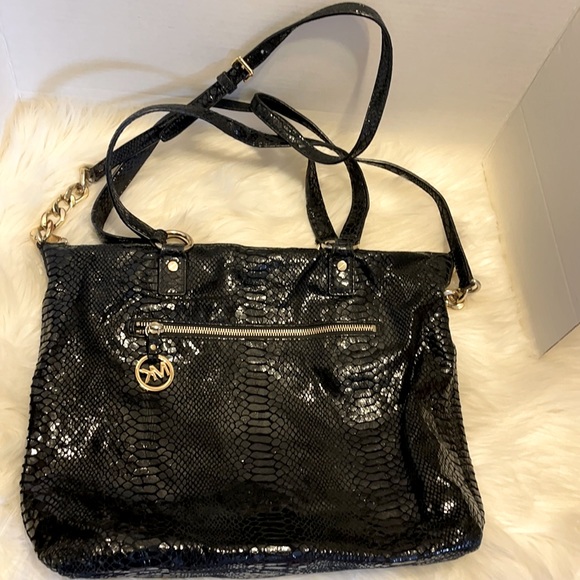 MICHAEL KORS FULTON PURSE PYTHON LEATHER BLACK - Picture 1 of 6